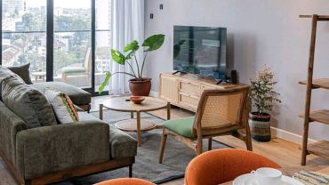 family room for short term rent in Dubai